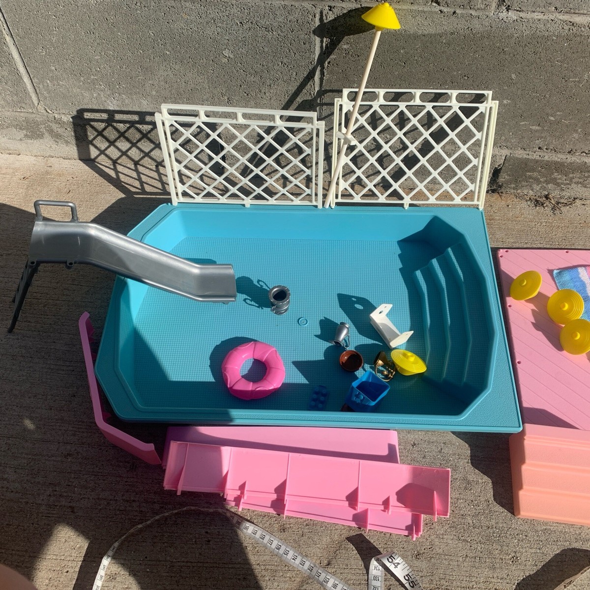 Barbie Tropical Pool & Patio Set Mattel 1986 (Ref 3041) – Vintage Thaïlande Avec Accessoires