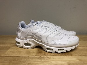 triple white tns mens