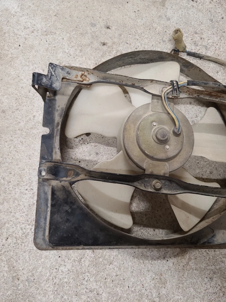 Ventilador Subaru GL 1988-89 Mitsuba 5243/280 Foto 3 de 4