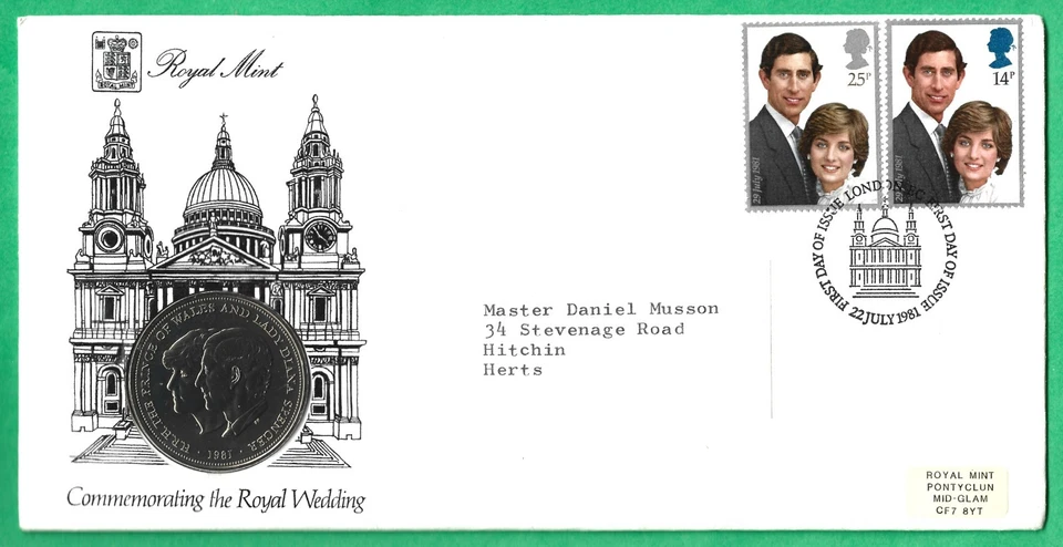 2 First Day Covers from 1981, Stamp & Medal Tribute of The Royal Wedding - Image 2 of 4