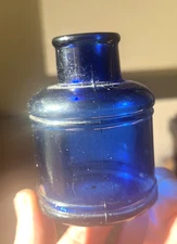 NICE COBALT BLUE COLORED ROUND SPOOL INK BOTTLE 3" TALL 1890'S ERA CLEAN L@@K