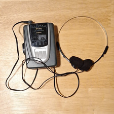Lenoxx Sound Model 1129 AM/FM Stereo Cassette Player Gray/Silver w/ Headphones