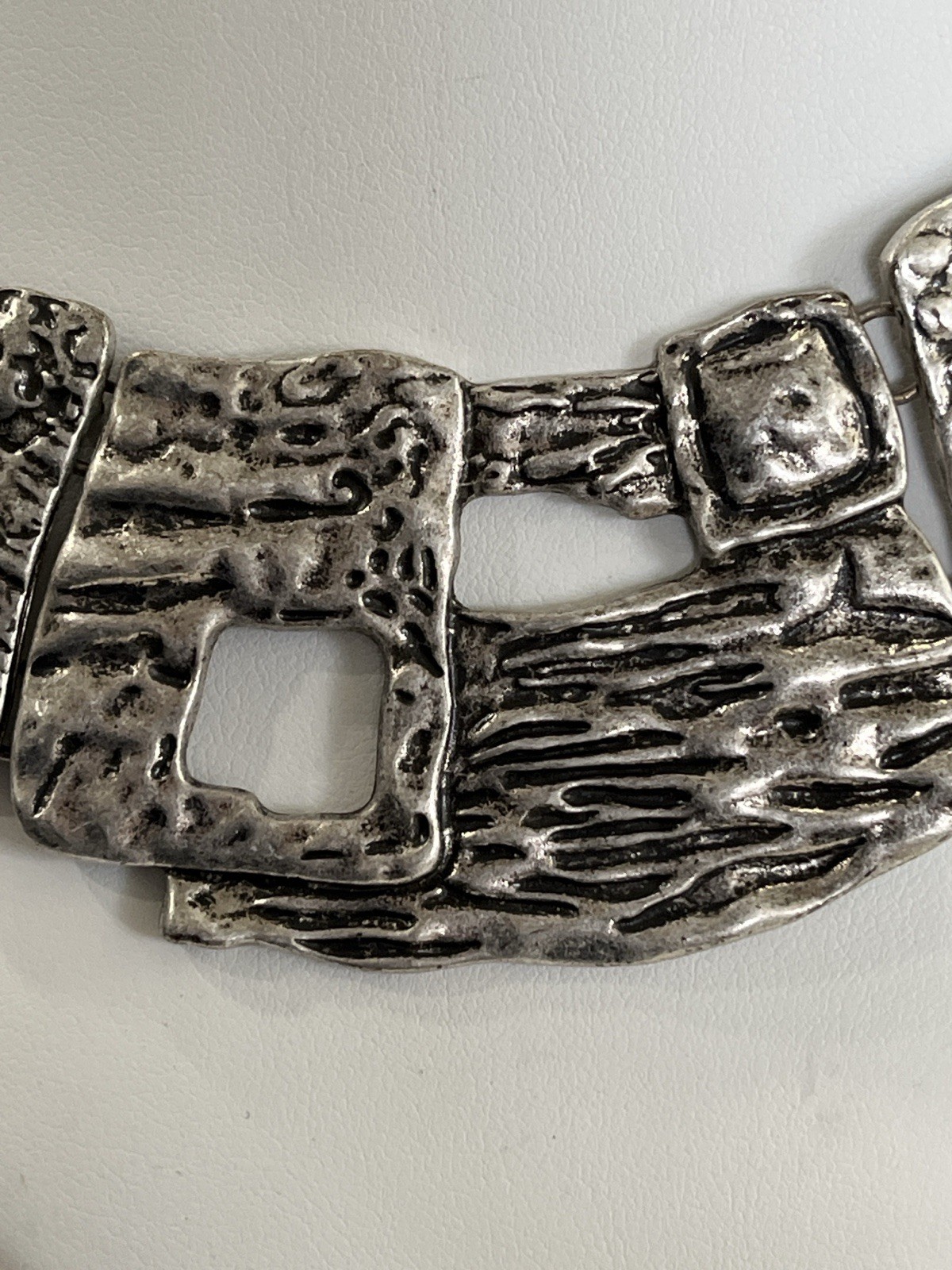 Modern Brutalist Silver-Tone Statement Necklace T… - image 2