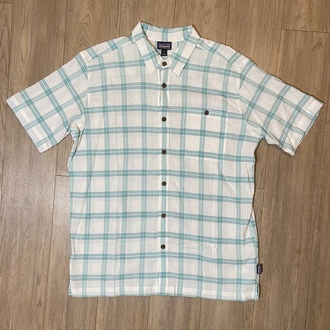 Patagonia Men's Large Organic Cotton Plaid Short Sleeve Button Down Shirt