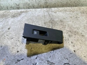 VW PASSAT B7 362 Schalter für Fensterheber hinten rechts 3AA868749 35006853