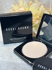 Bobbi Brown Sheer Finish Pressed Powder - Soft Porcelain - Full Size NIB FreeSh