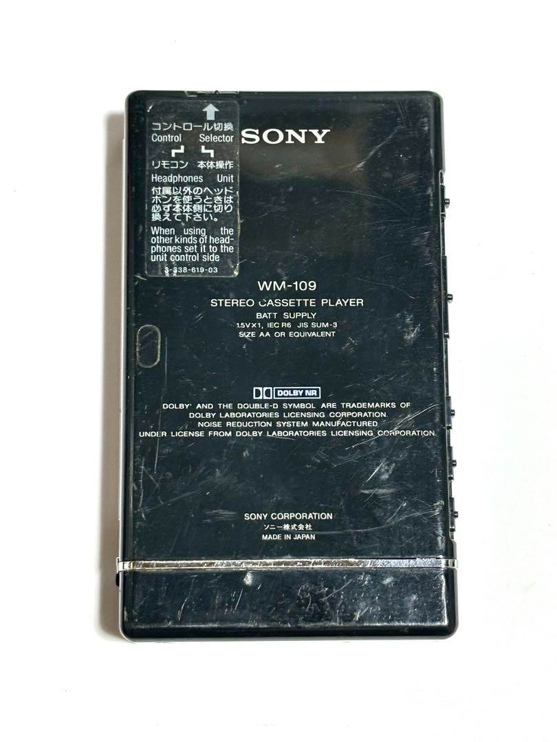 JUNK SONY WM-109 Cassette Walkman Portable Audio Player Not