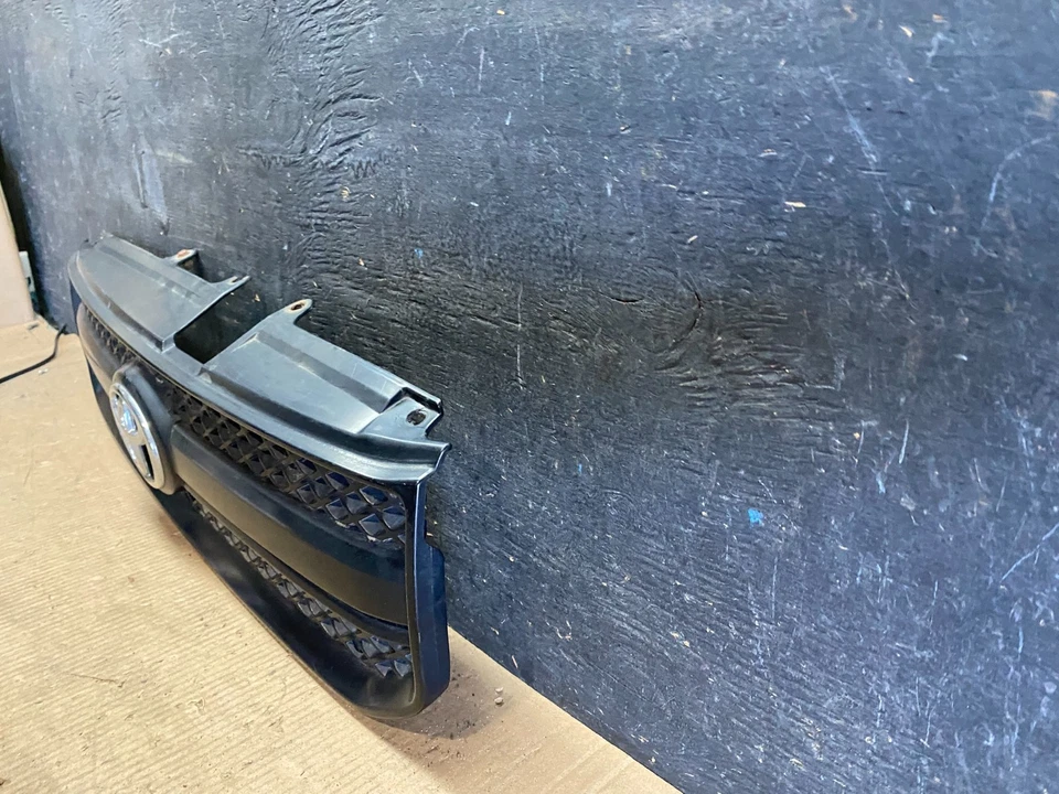 2006 2007 2008 Toyota RAV4 grade dianteira superior DG1 fabricante de equipamento original P6239 DG - Imagem 2 de 4