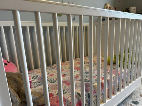 Pottery Barn Cot/Crib with conversion kit, mattress, and mobile arm - Picture 3 of 10