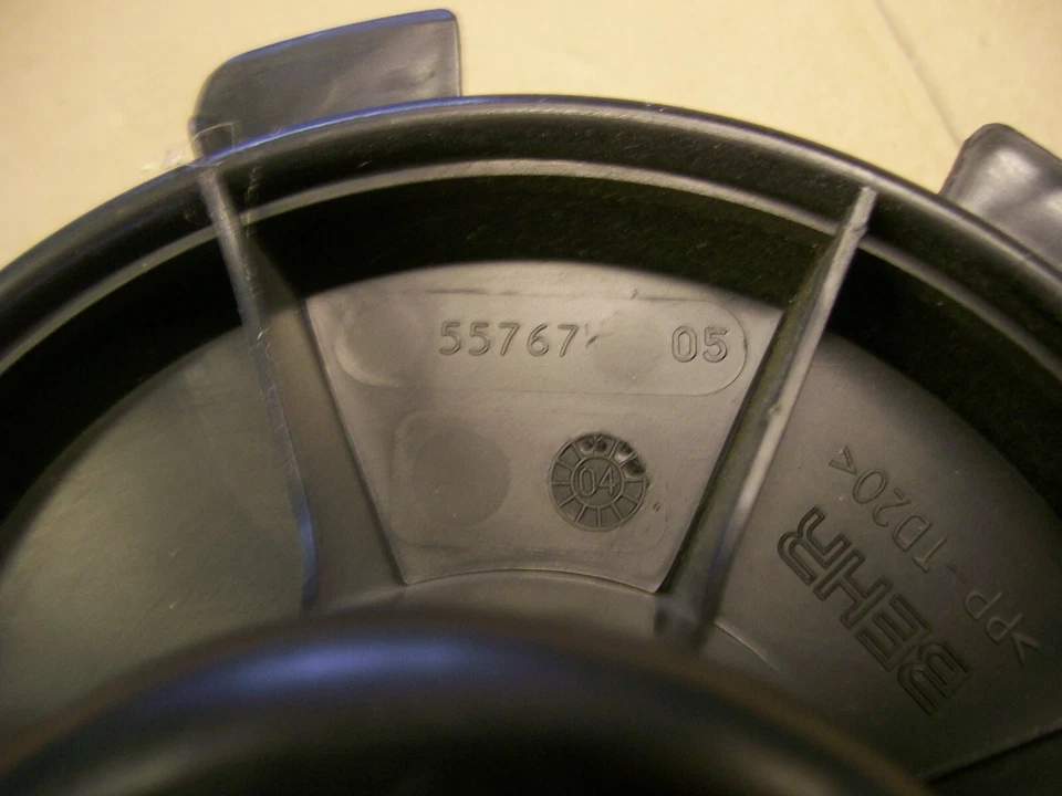 PEUGEOT 206 CALENTADOR VENTILADOR MOTOR APAGADO 2005 REG 3 PUERTAS 55767 BEHR Foto 3 de 4