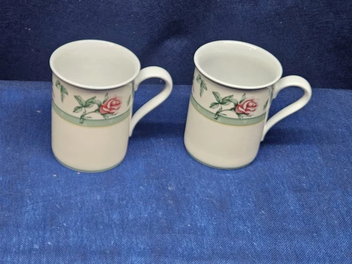 Vintage 2000, Wedgewood Fine China England "English Garden Rose" Set/2 Mugs EUC