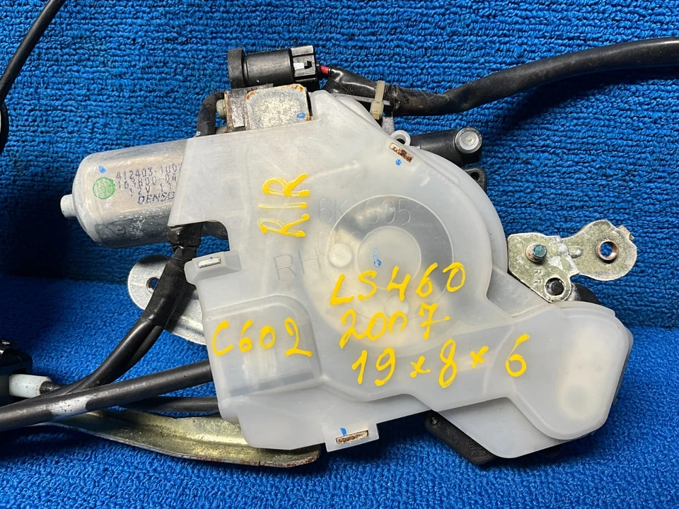 Actuador de pestillo de cerradura de puerta lateral derecha trasera Lexus LS460 2007-2009 OEM Foto 3 de 4