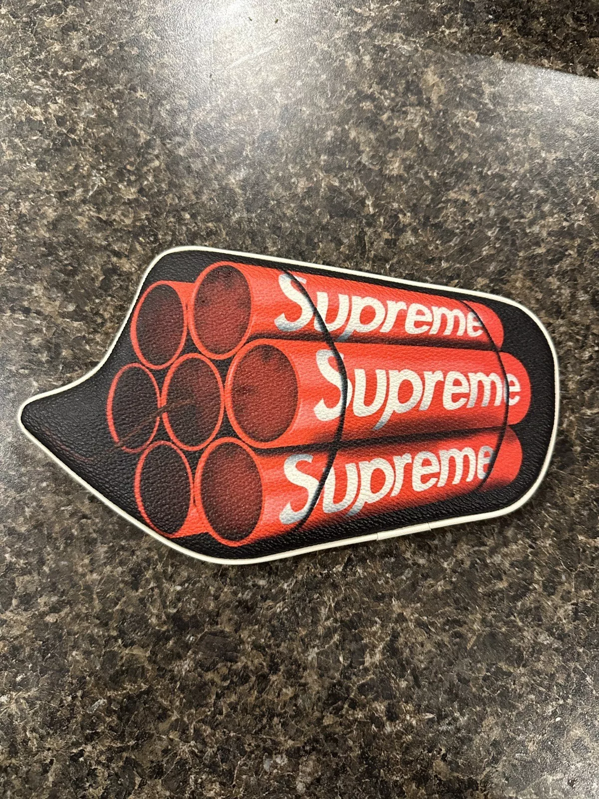 Sac d'embrayage Supreme x Undercover Dynamite Zip FW16A4