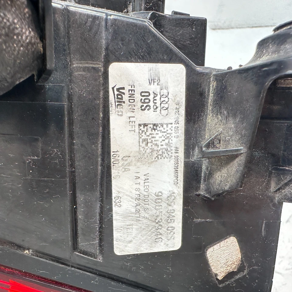 AUDI A6 S6 2016-2018 LUZ TRASERA IZQUIERDA LADO DEL CONDUCTOR EXTERIOR LUZ TRASERA OEM Foto 4 de 4