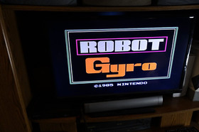 Genuine Gyromite NES CIB No Rev A Black Box 5 Screw w/ Hangtab Nice Box TESTED