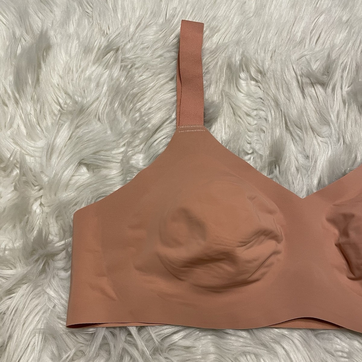 Knix 3 Bra Padded V Neck Evolution Wireless Back Closure Removable Pads View 3