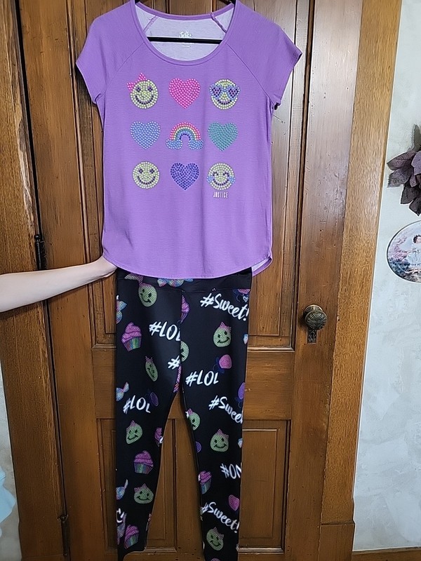 Justice Girls 16 NWT 2 PC Outfit Tshirt & Leggings Smiley Faces  & HEARTS NWT