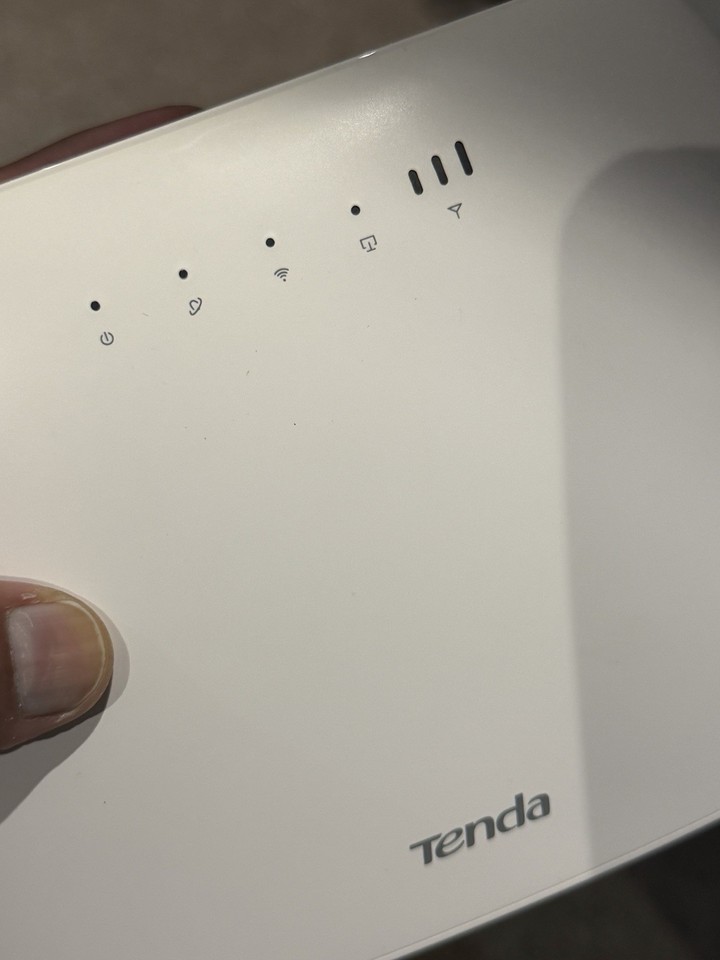 Tenda 4G03 4G LTE N300 Wi‑Fi Router SIM Card Slot 1x LAN Ethernet White ...
