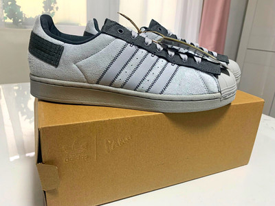 adidas Superstar Parley Herren Sneaker Low Top grau Schnürung EU 43 1/3 GX6986