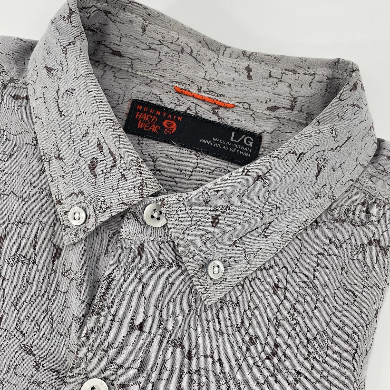 Mountain Hardwear Mens L Hiking Shirt Gray Rock Print Outdoor Button Up Cotton