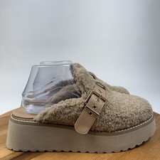 New NWOB Womens Dolce Vita Cozy Tan Shearling Slip On Clogs Shoes Size 8 M