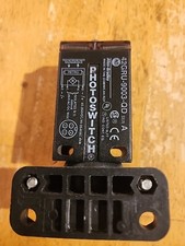 Nice Allen-Bradley  42GRU-9003-QD1 Ser A  Photoswitch Sensor, With Mount