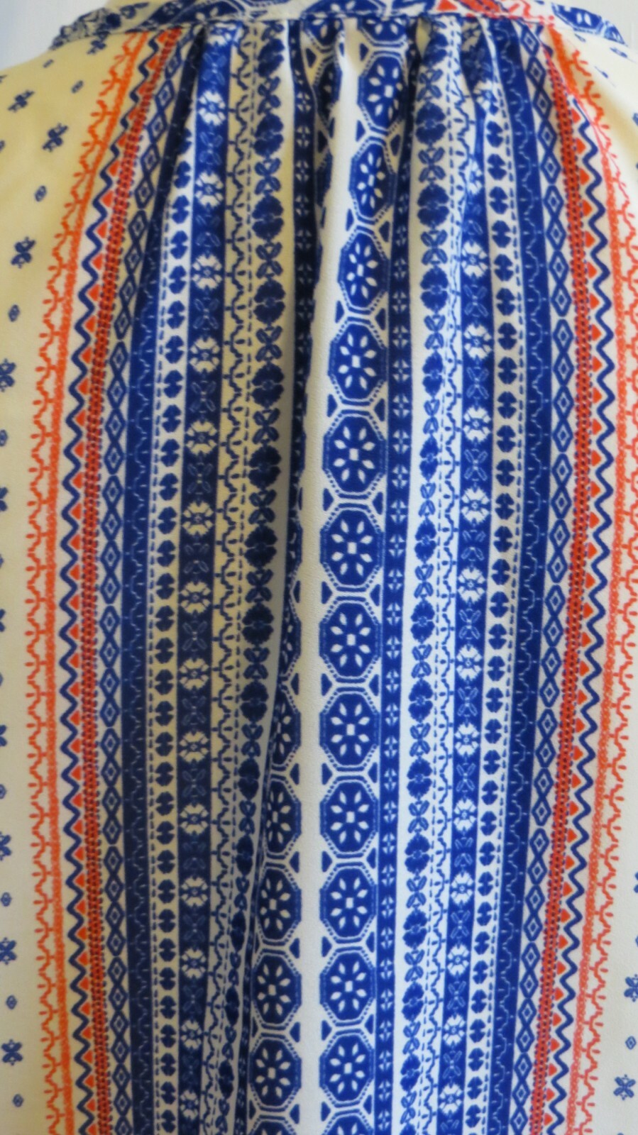 Collective Concepts Shirt Womens Petite XS Cream Blue Red Festival Retro Boho