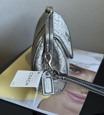 NWT COACH MADISON LUREX METALLIC SILVER FRAME KISSLOCK WRISTLET