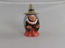 Funny Castle	Hexe Grimmalda 2004 Das k&ouml;nigliche Turnier &Uuml;-Ei Figur