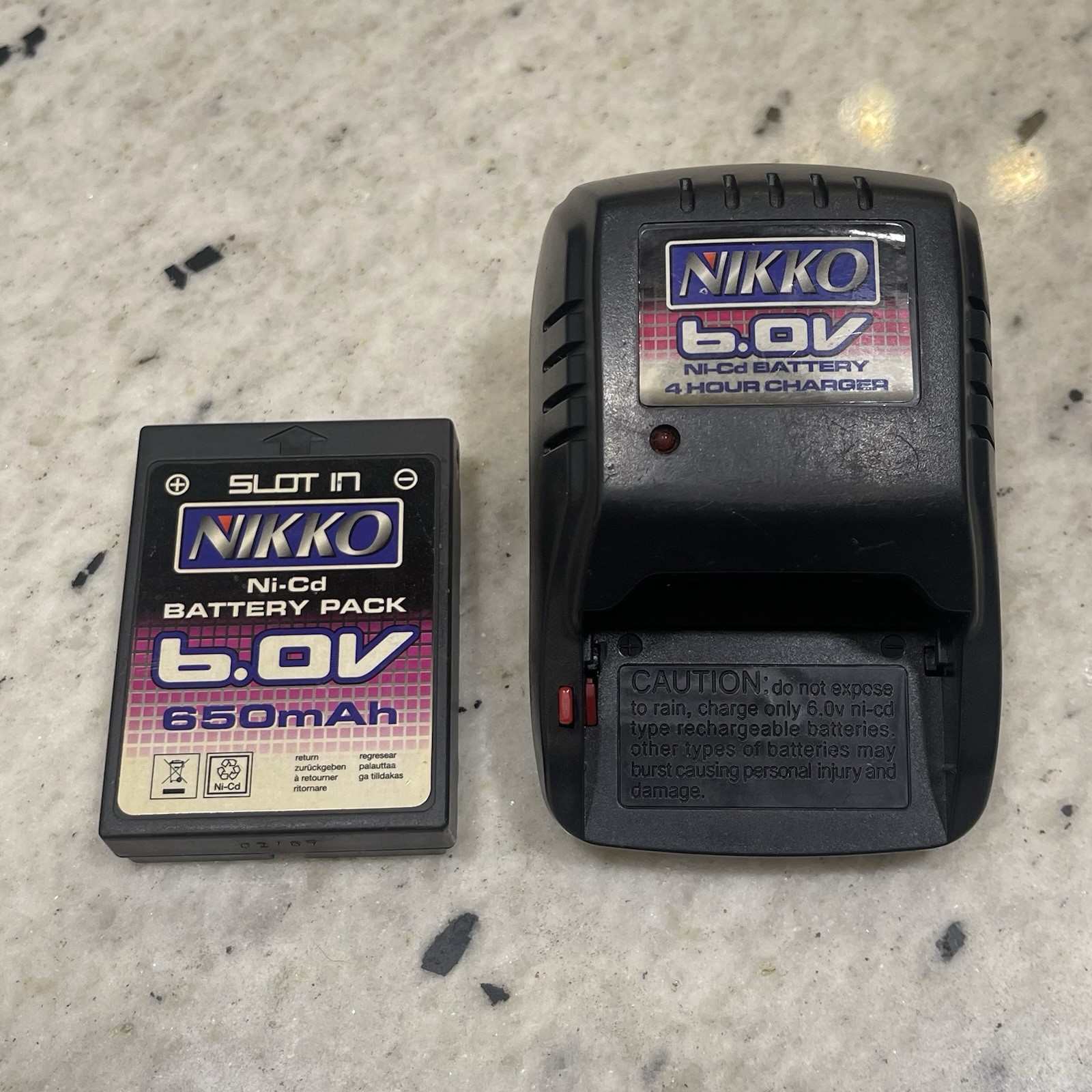 NIKKO 6.0V 650mAh Ni-Cd Slot in battery pack & 4 hour charge
