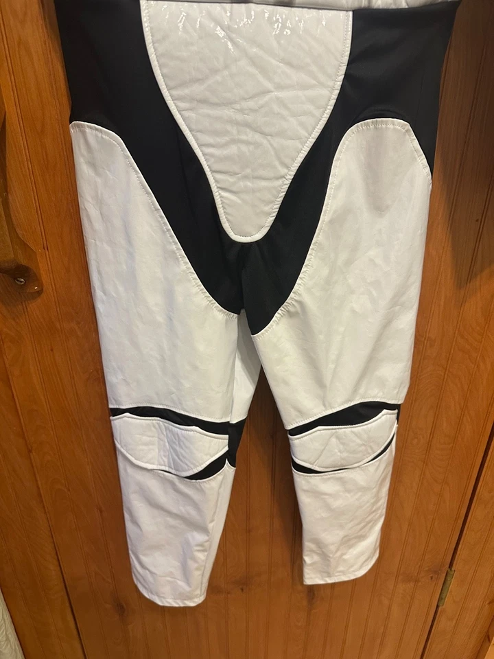 DISNEY STAR WARS STORM TROOPER HALLOWEEN COSTUME DRESS UP Working Mask KIDS 7/8 - Image 4 of 4