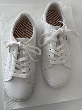 Taos sz 8.5 White Canvas Plim Soul Women's Lace-Up Supportive Sneaker PLS-13644