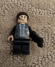 Lego Marvel Iron Man 76077 - Agent Coulson Minifigure w LOLA