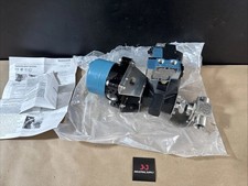 New Swagelok 133 SR Honeywell 12CX200 0702 Snap Switch Valve SS-45F8-33CD-L1