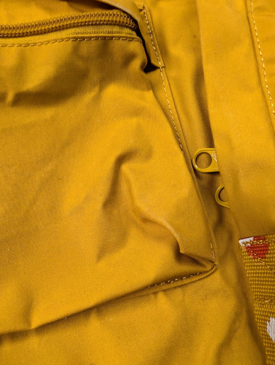 Fjallraven Kanken Backpack Ochre/Confetti Yellow Gold 14x15  display picture 2