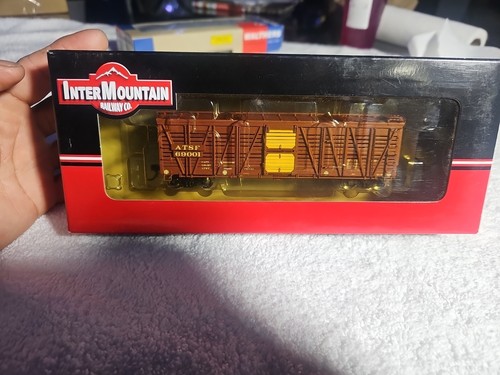 InterMountain HO Santa Fe Stock Car ATSF 47911-03 #69001 | Zustand: New