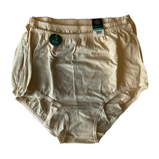 Vanity Fair Lingerie cotton Briefs Womens Size 6 M Tan Stretch 3 Pack