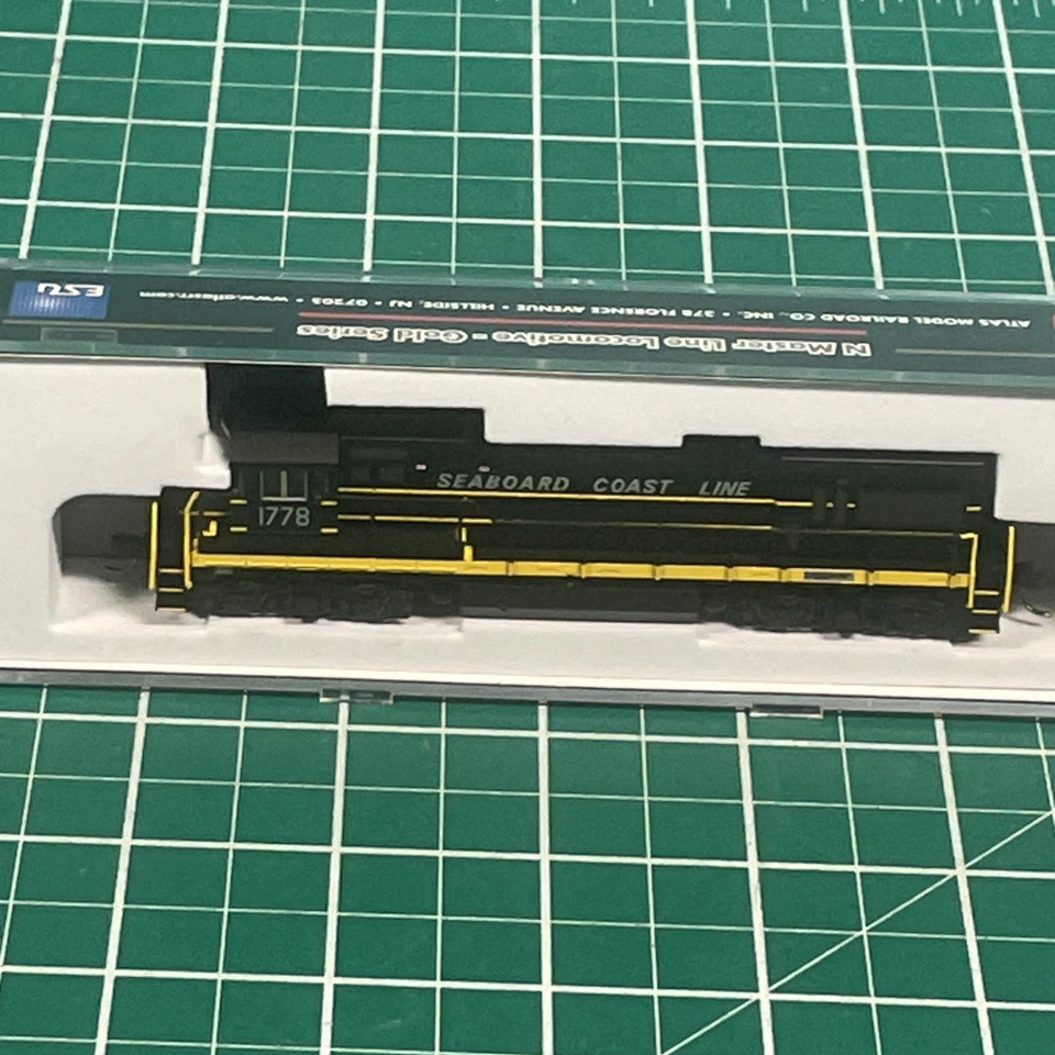 New! N-Scale Atlas 40-005-936 U36B SCL W/ Sound $ 302.45 Make offer - Image 2 of 4