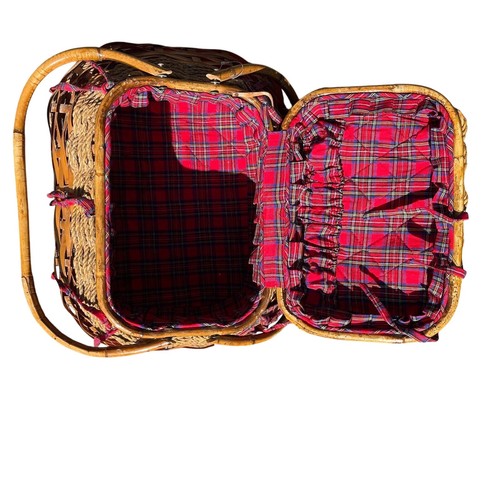VTG Scottish Highland Woven Picnic Large Basket Plaid Cloth Interior - Picture 4 of 7