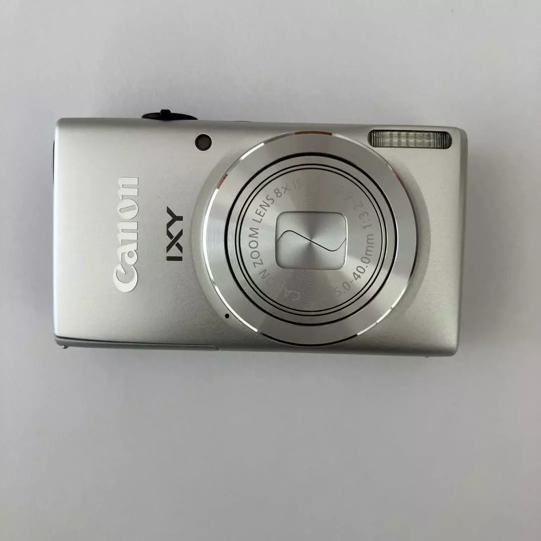 Canon Digital Camera IXY 100F Silver Wide Angle 28mm Optical 8x Zoom IXY100F