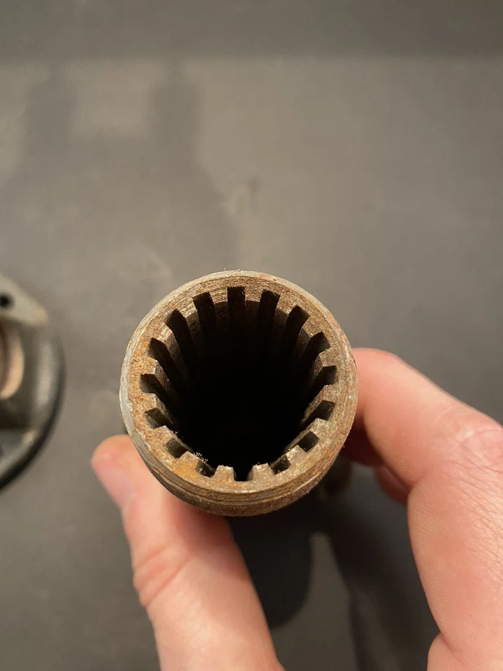 Yugo y brida de eje de transmisión MG TD Foto 4 de 4