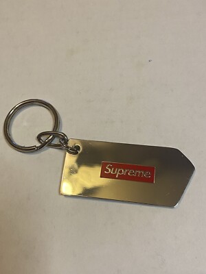 Red Supreme Payphone Phone Booth Key Chain FW 2018 Brand New Red Supreme Payphone Phone Booth Key Chain FW 2018 Brand New