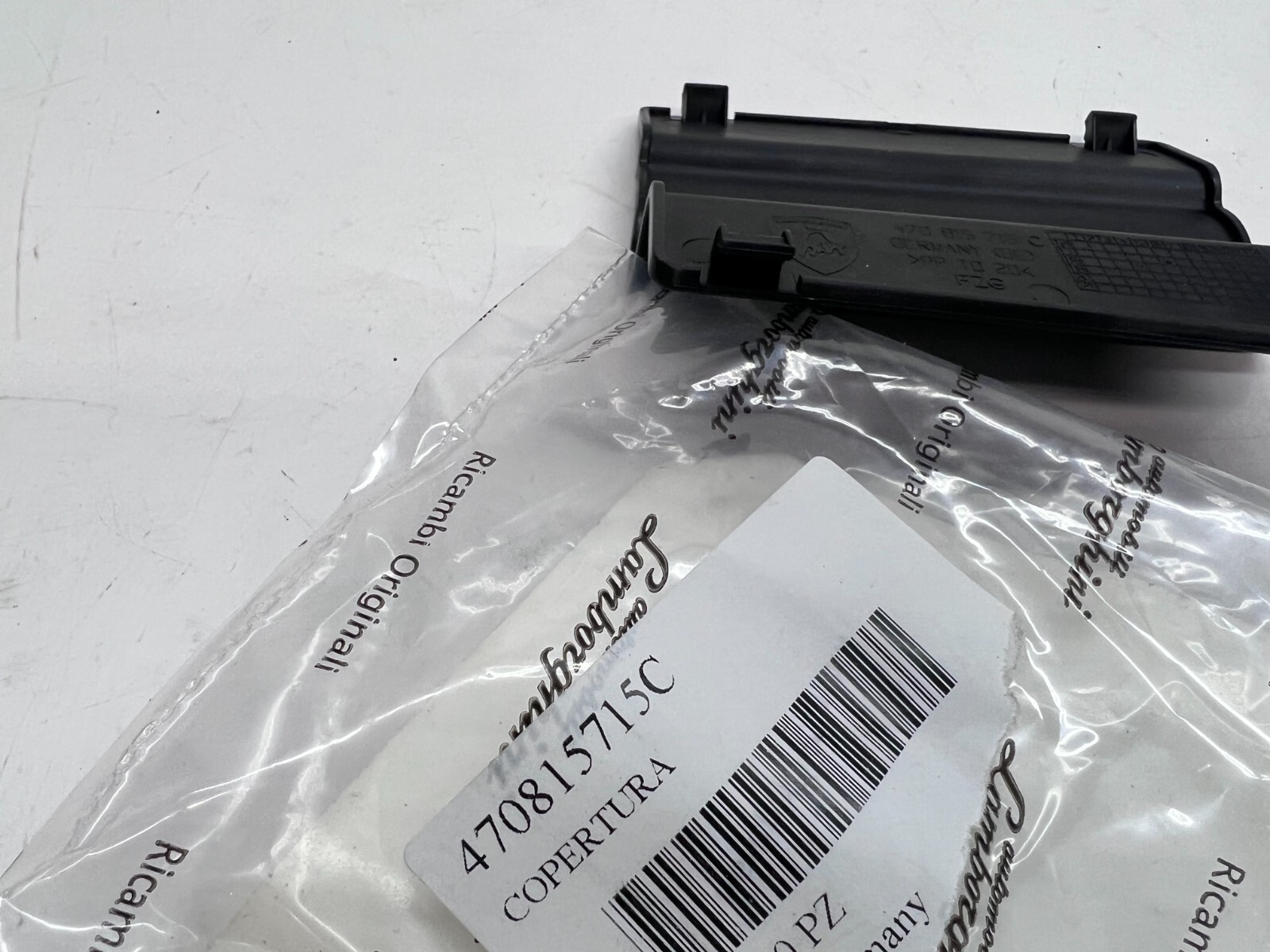 LAMBORGHINI AVENTADOR FRONT COWL PANEL TRIM COVER OEM 470815715C