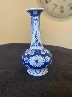 Vintage Porceleyne Fles Bud Vase Royal Delft Hand painted 6X3'' signed Beautiful