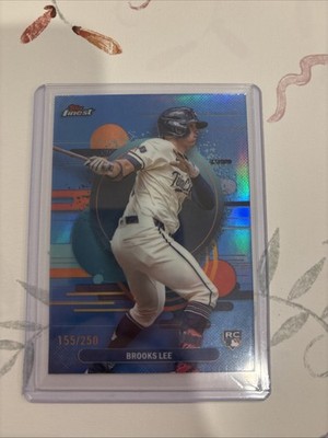 2025 Topps Finest - Uncommon Brooks Lee #163 Sky Blue Refractor /250 (RC)