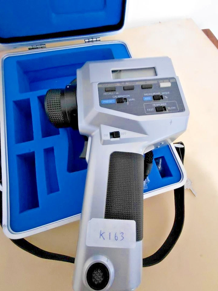 Minolta LS100 Luminance Meter in black carry case - Image 3 of 4