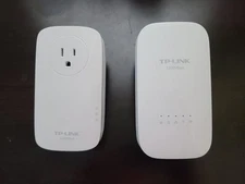 TP-LINK Powerline Kit AC1750 Wi-Fi Range Extender & AV1200 TL-WPA8730 TL-PA8010P