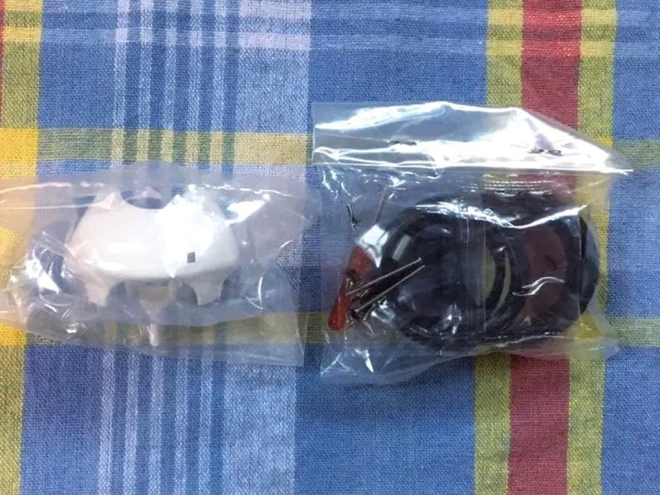 Tamiya 1/12 Tech 3 Yamaha Yzr500 2001 Motorcycle Model Kit Plastic Hobby - Image 2 of 4