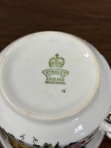Aynsley Queen Elizabeth II Vintage 1953 Coronation Teacup & Saucer Set - Picture 9 of 14