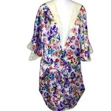 Delicates Trad Wife Satin Floral Lace Trimmed Satin Tie Pockets Robe Large